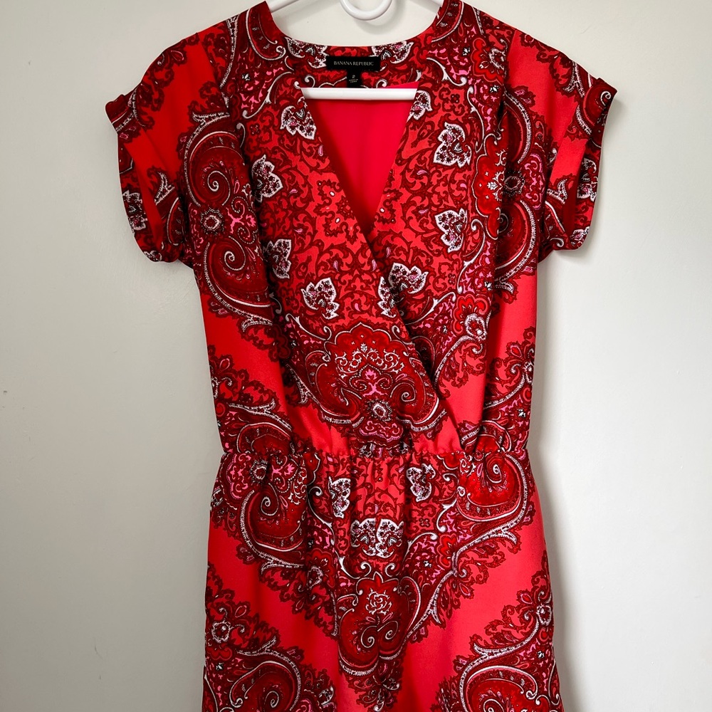 Red paisley patterned shorts romper, gathered waste by Banana Republic. Size 2.